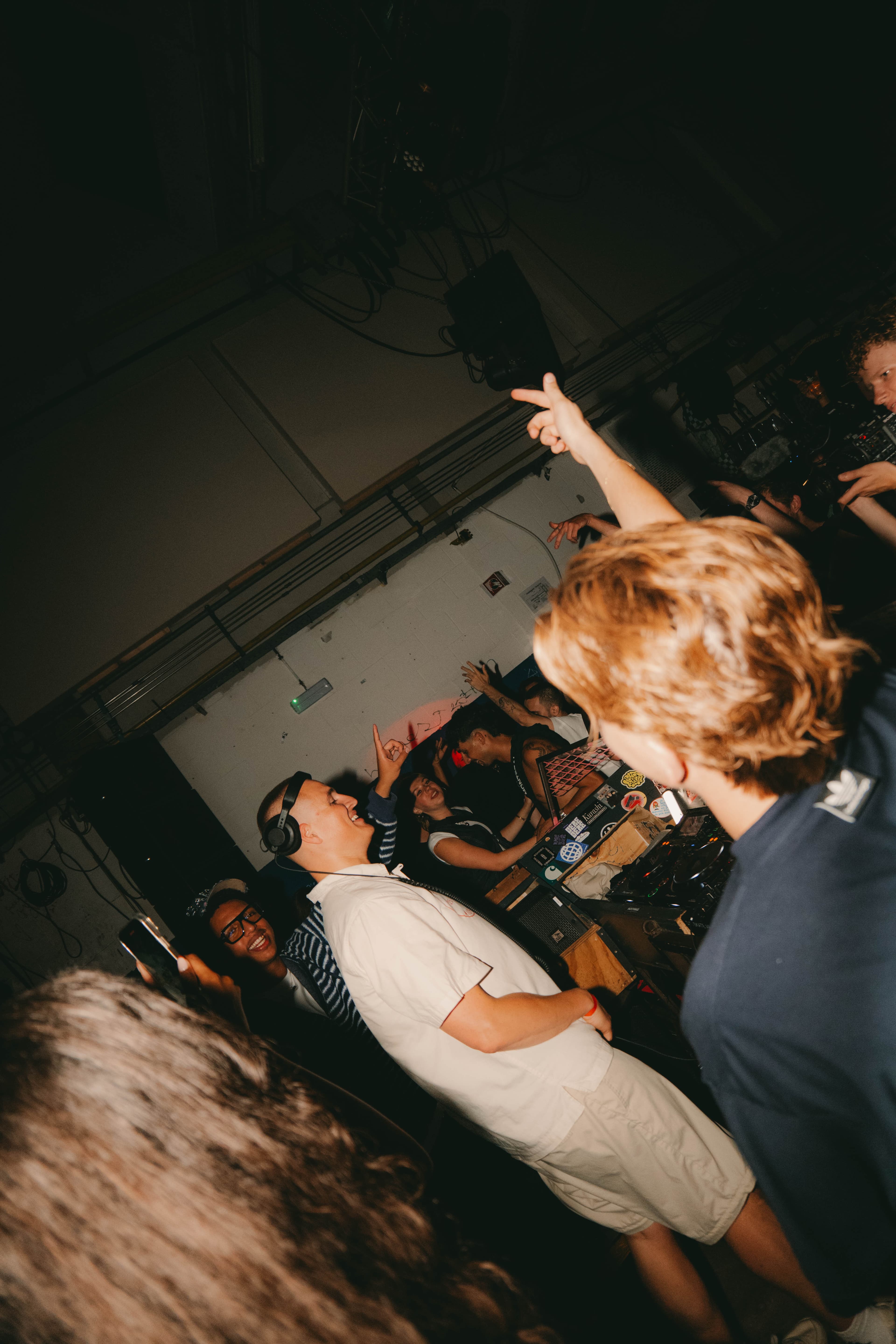 Say Lez live photo 3