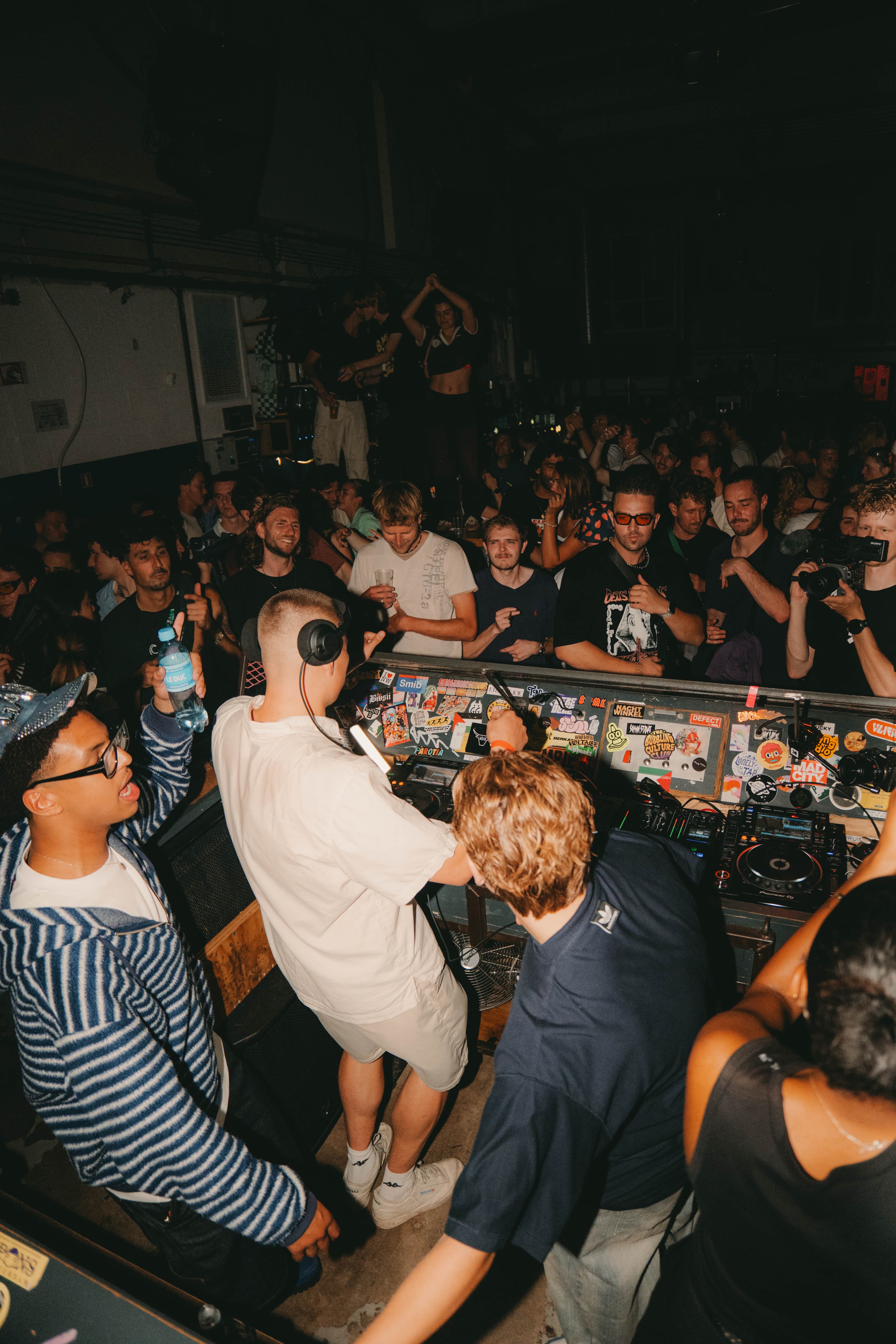 Say Lez live photo 4