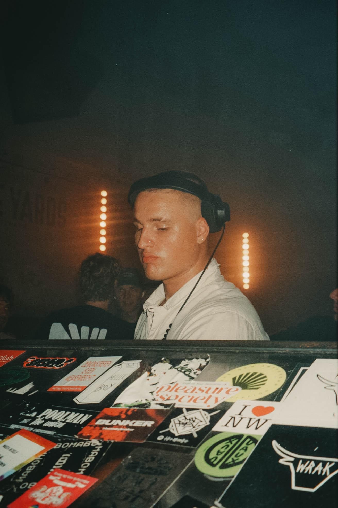 Say Lez live photo 5